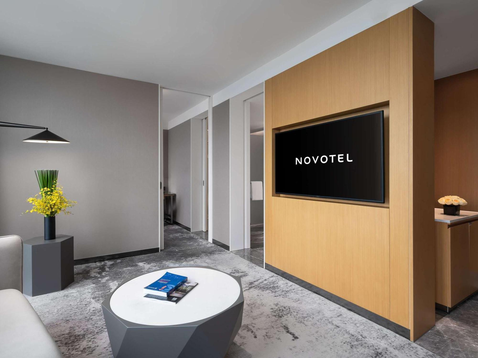 Novotel Guangzhou Baiyun Airport - Canton Fair Free Shuttle Bus & Official Registration Agency Extérieur photo